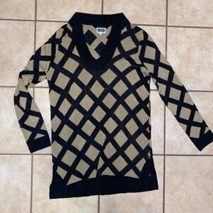 Mudpie sweater size large